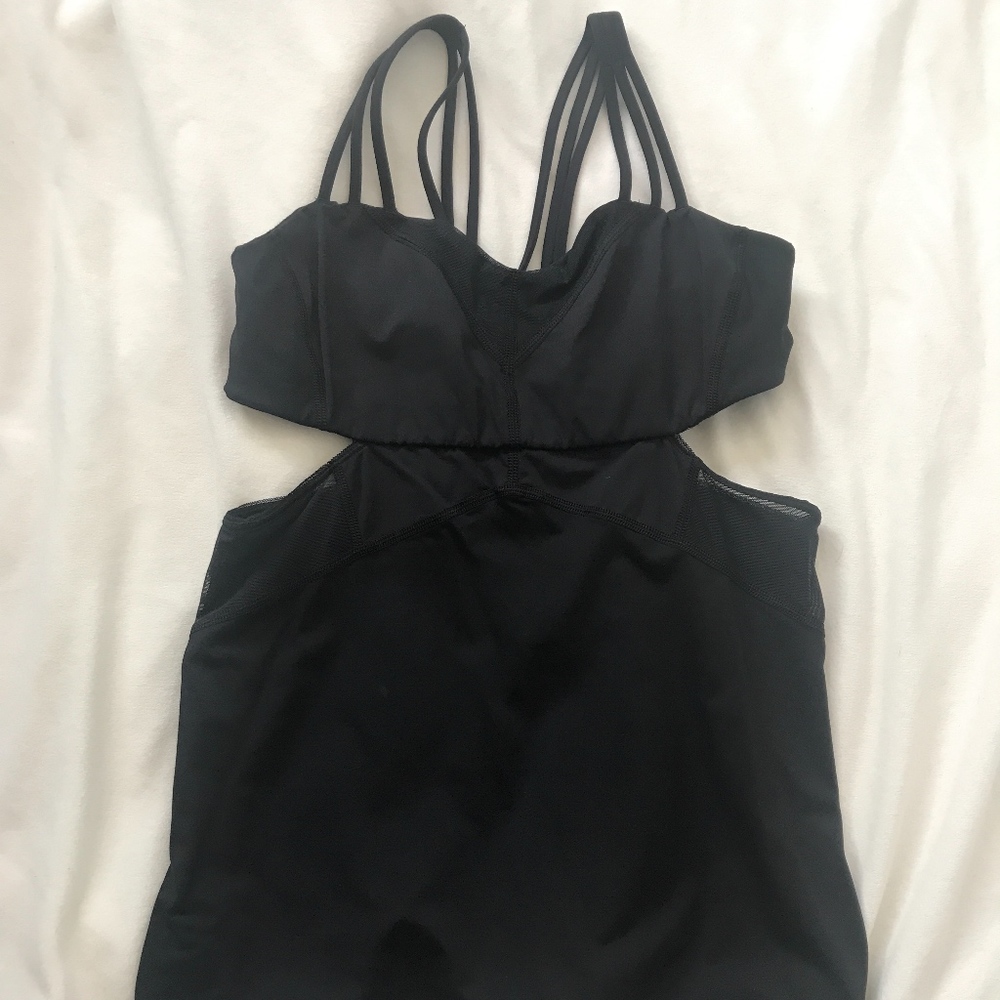 Lululemon top